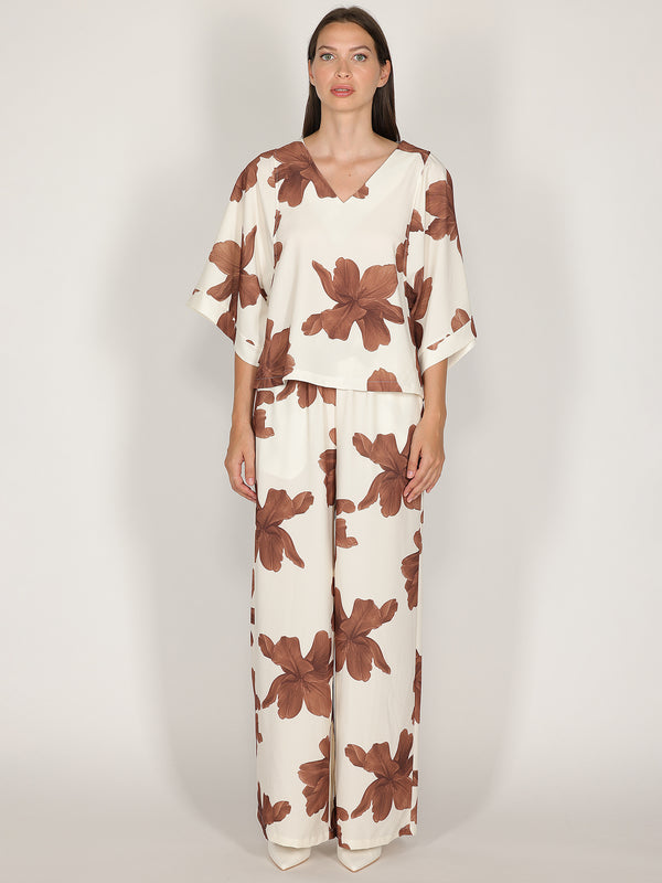 Pantalone in fantasia floreale