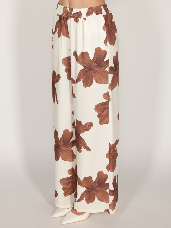 Pantalone in fantasia floreale