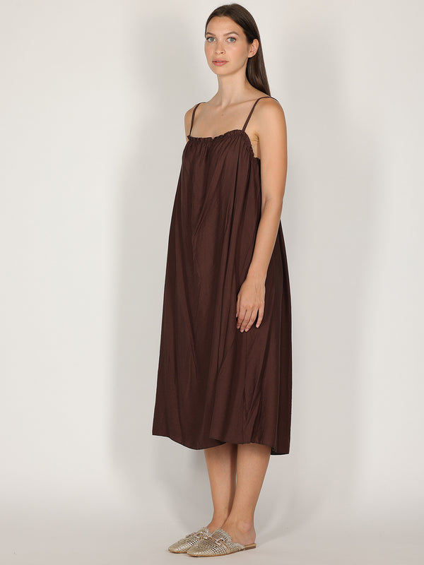 Abito midi con spalline