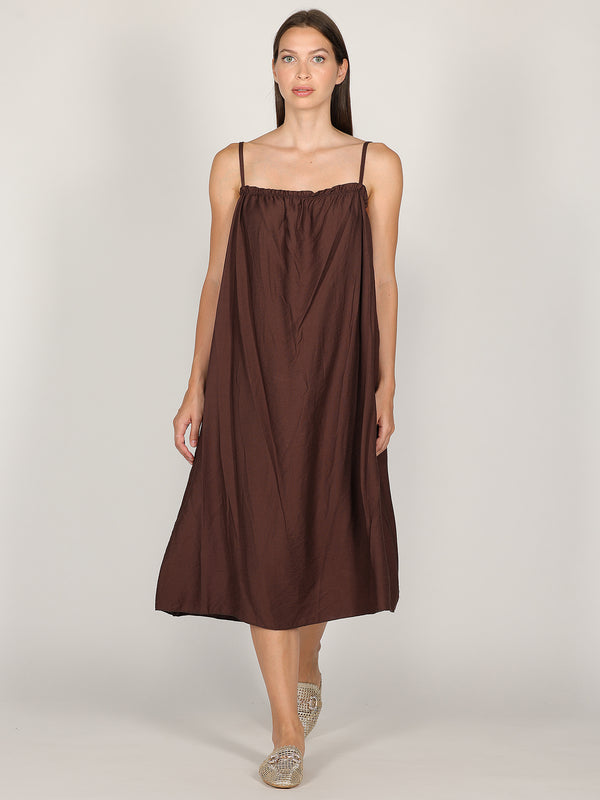 Abito midi con spalline