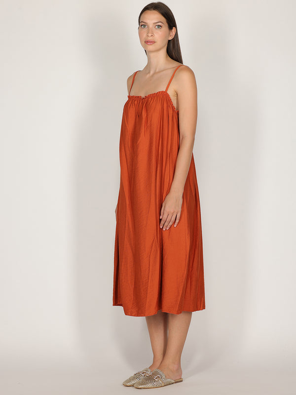 Abito midi con spalline