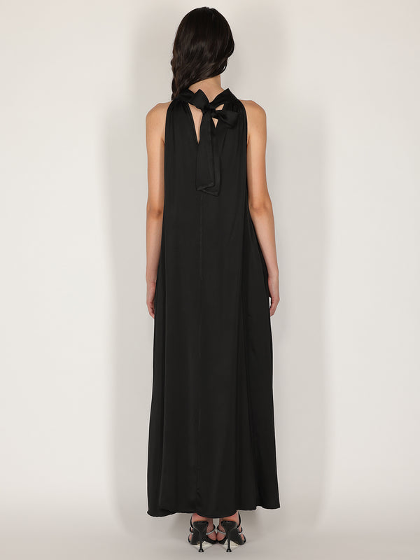 Abito raso lungo scollo halter