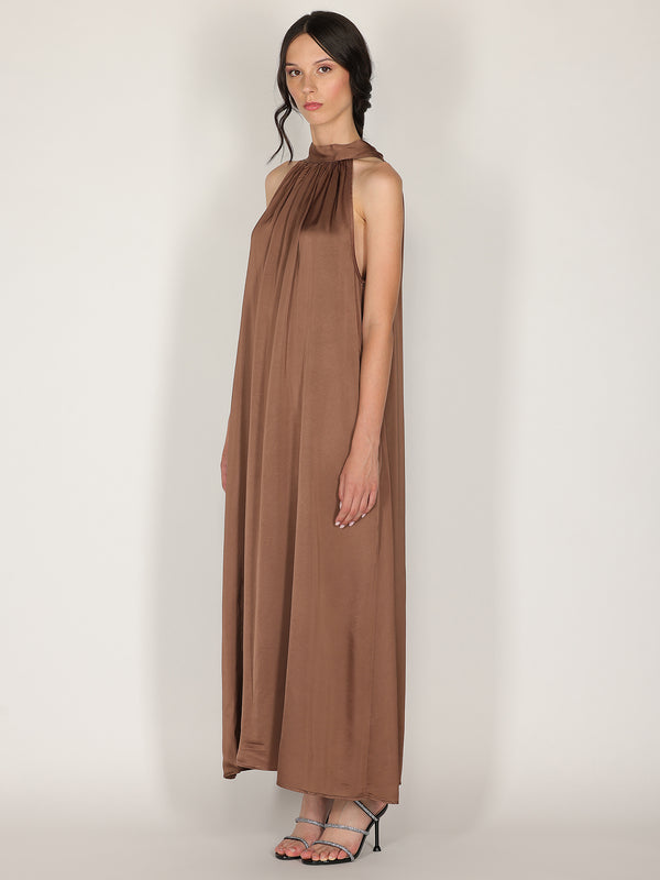 Abito raso lungo scollo halter