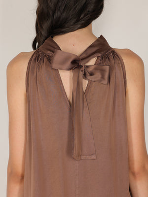 Abito raso lungo scollo halter