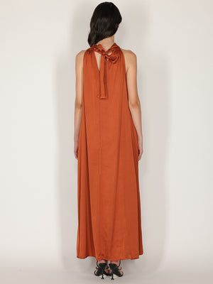 Abito raso lungo scollo halter