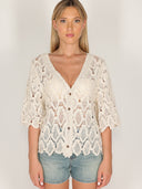 Giacchina crochet con bottoni