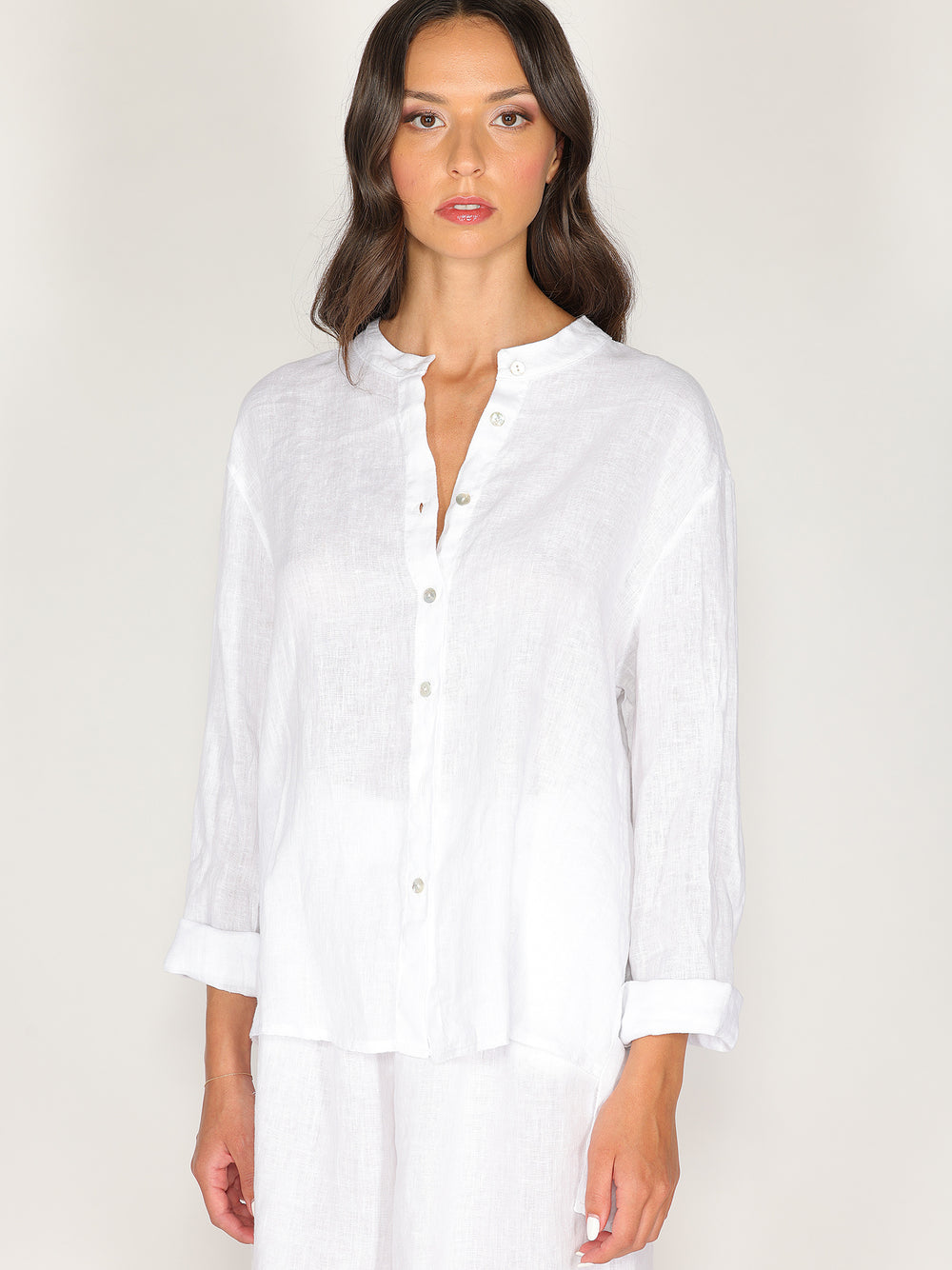 Camicia in lino con collo coreano
