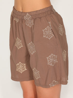 Shorts ricamato