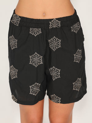Shorts ricamato
