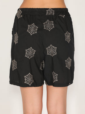 Shorts ricamato